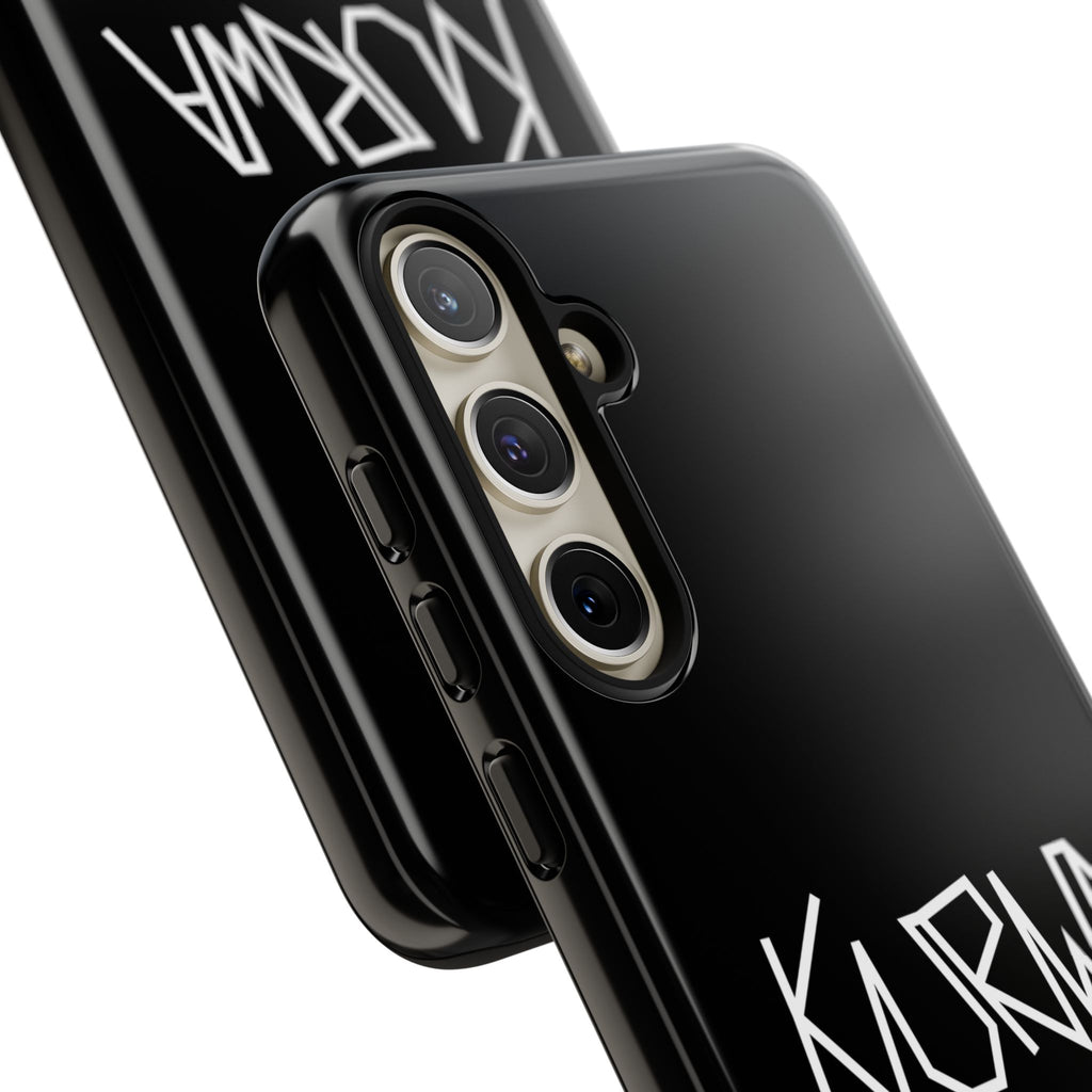 Etui na telefon - minimalistyczne czarne etui „KURWA” w stylu graffiti